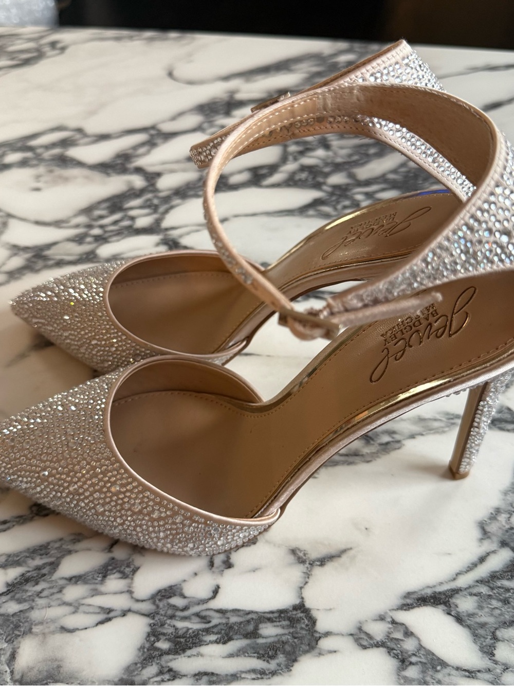 Jewel Badgley Mischka Jailene Champagne Satin Rhinestone Pump Size 9 NEW - Picture 11 of 13